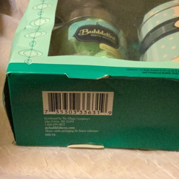 Nib Luxe bath set- Me Time pampering gift set, Sweet & Clean Scent, Mr. bubble - Picture 9 of 10